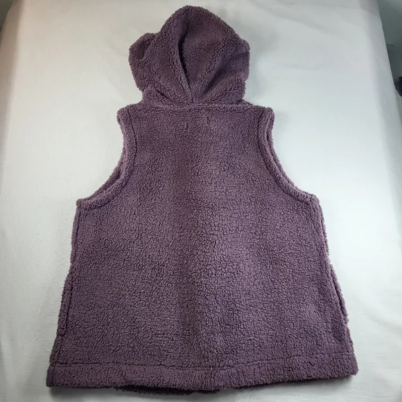 Koolaburra by UGG Fleece VEST Womens Size 1X Purple Sherpa Hooded Pockets Snaps - Picture 15 of 16